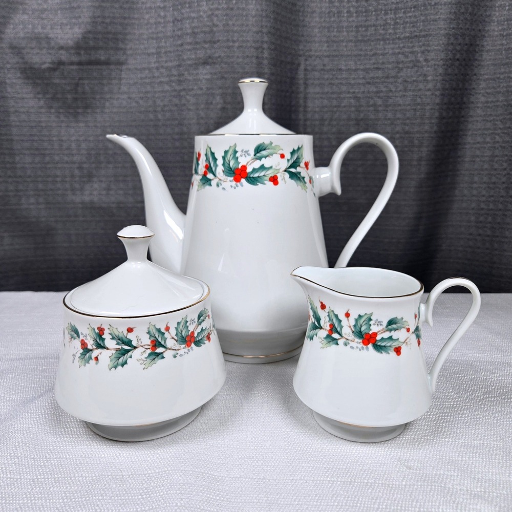 China Pearl Noel Fine China Christmas Teapot Sugar Creamer Set Holly Berry Gold